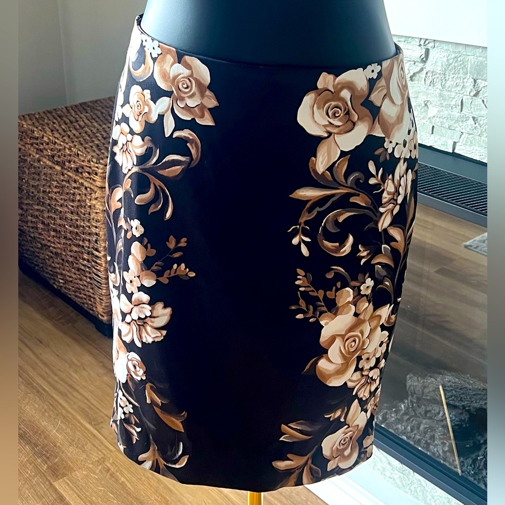 WHBM Skirt